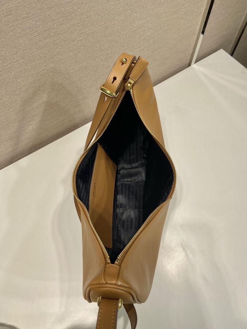 Pra*a hobo bags